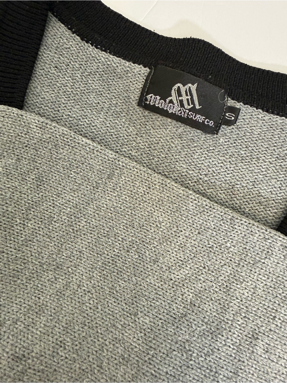Molokai Surf Gray Black Cardigan Sweater Men’s Small Preppy Academia - Picture 9 of 10